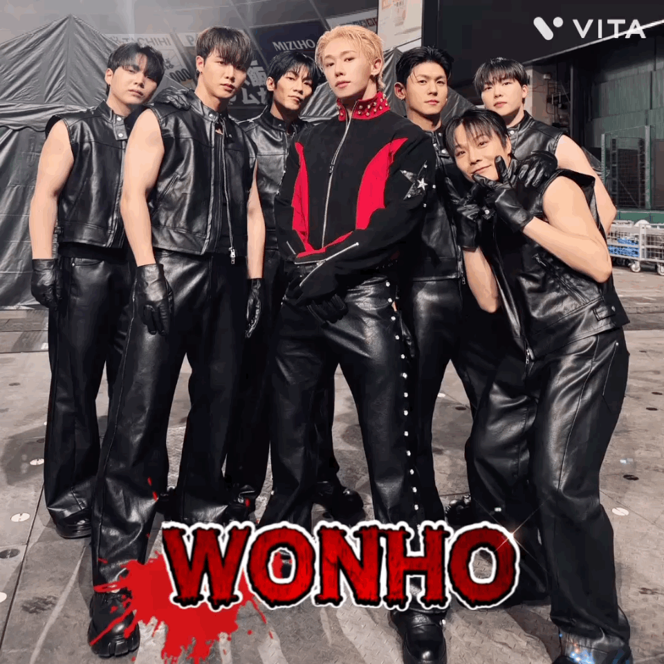A moment captured by Wonho's fan