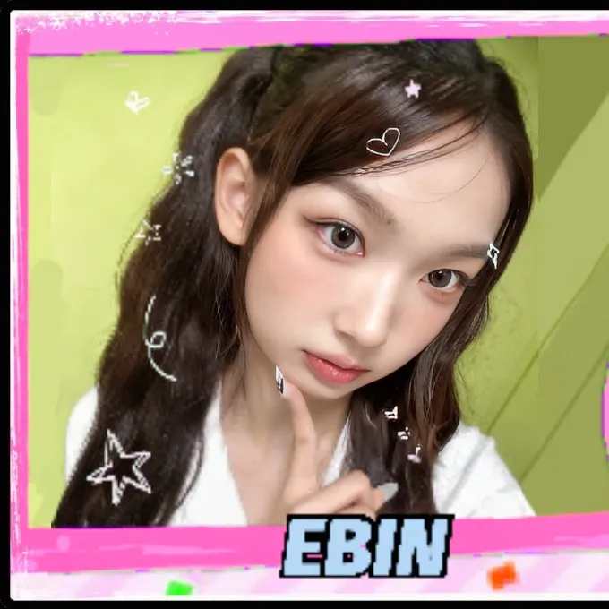 A moment captured by Ebin (SECRET NUMBER)'s fan