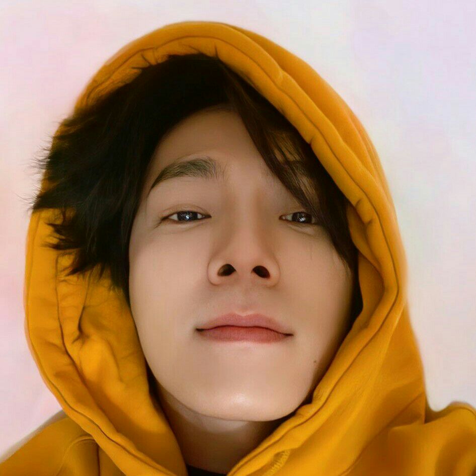 Behind-the-scenes cut of Donghae (Super Junior)