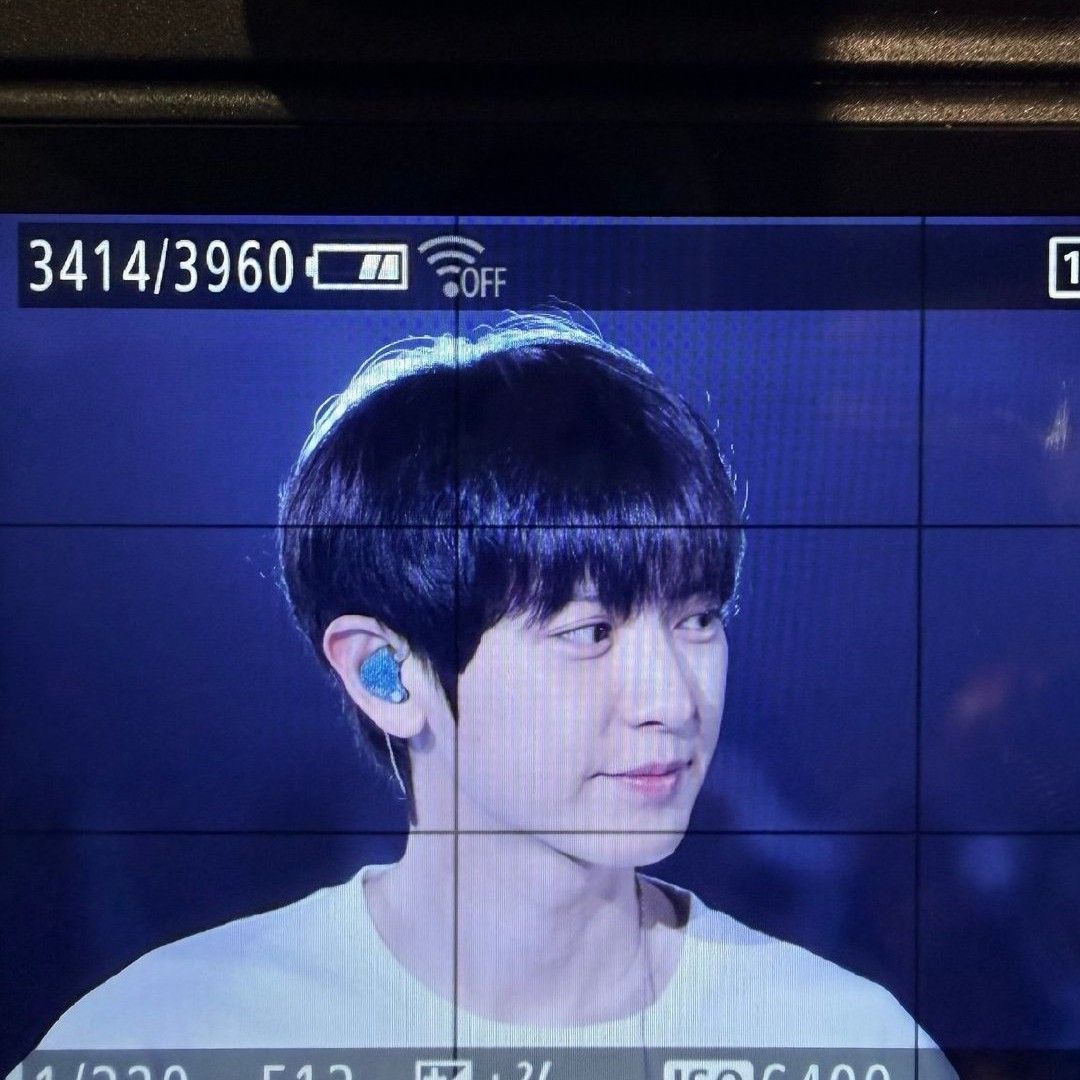 Foto terbaru Chanyeol (EXO)