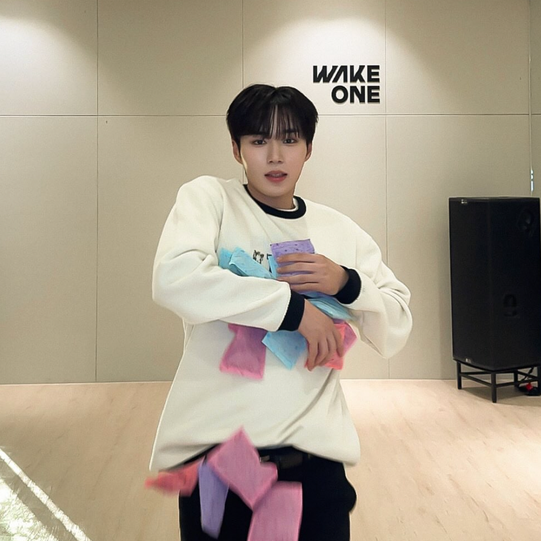 Latest photo of Kim Junseo (ALPHA DRIVE ONE)