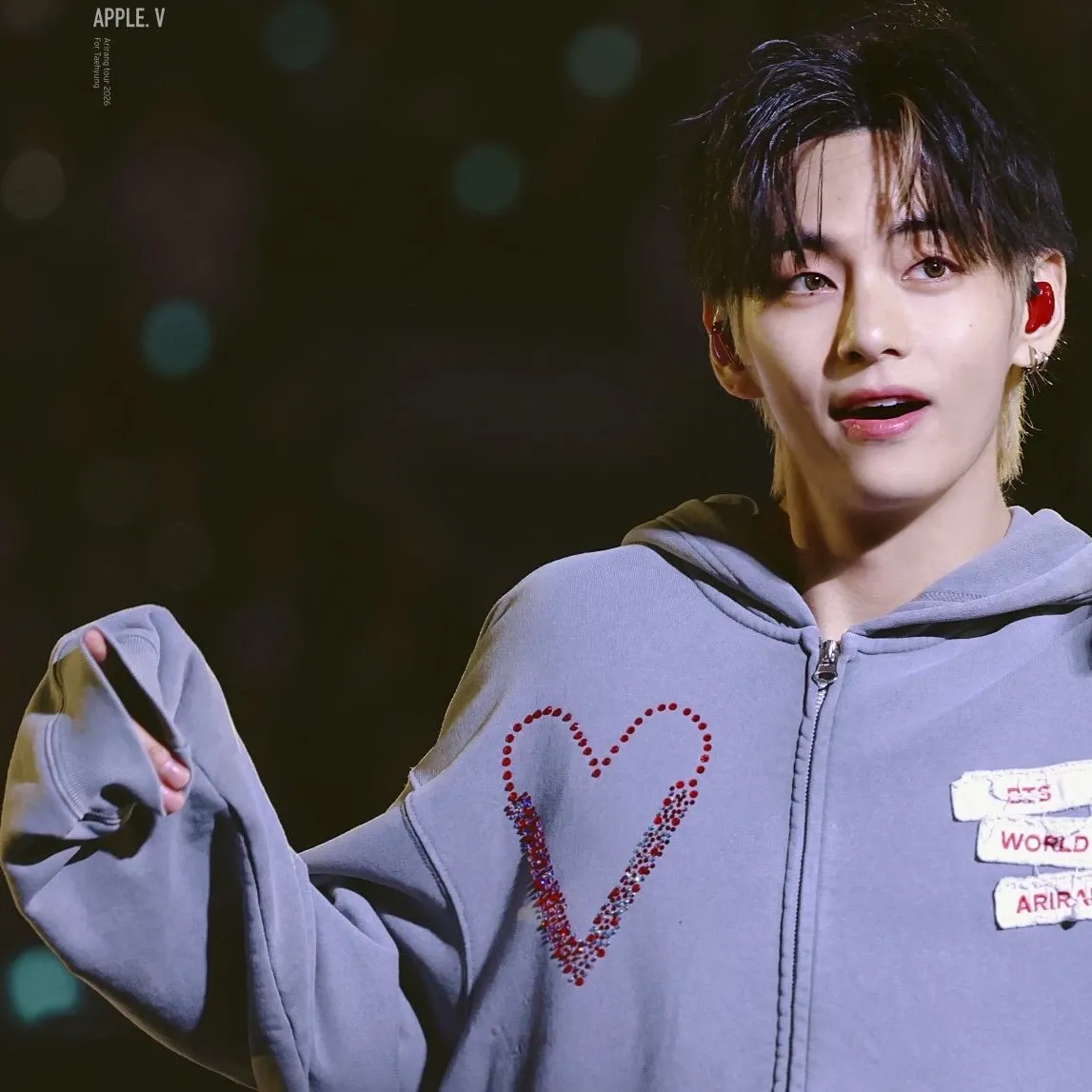 A moment captured by V (BTS)'s fan