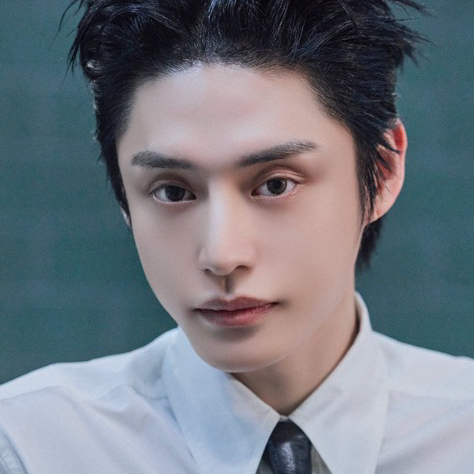 Latest photo of Kim Jiwoong (ZEROBASEONE)