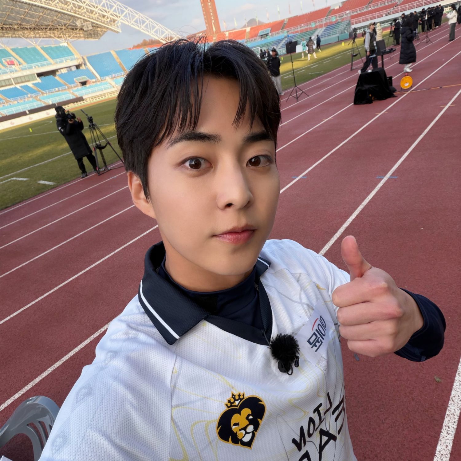 Behind-the-scenes cut of EXO