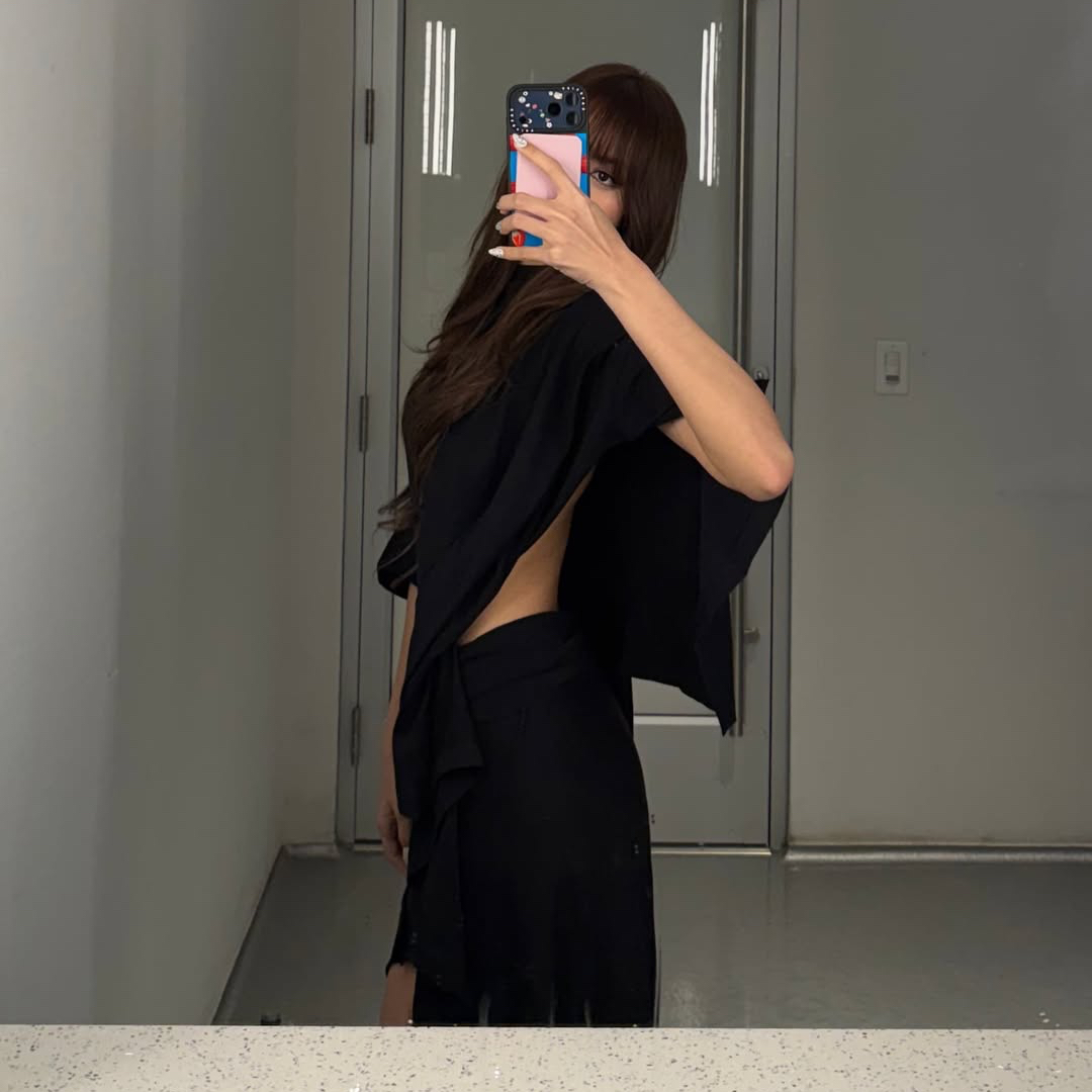 리사 (BLACKPINK)의 최신 사진