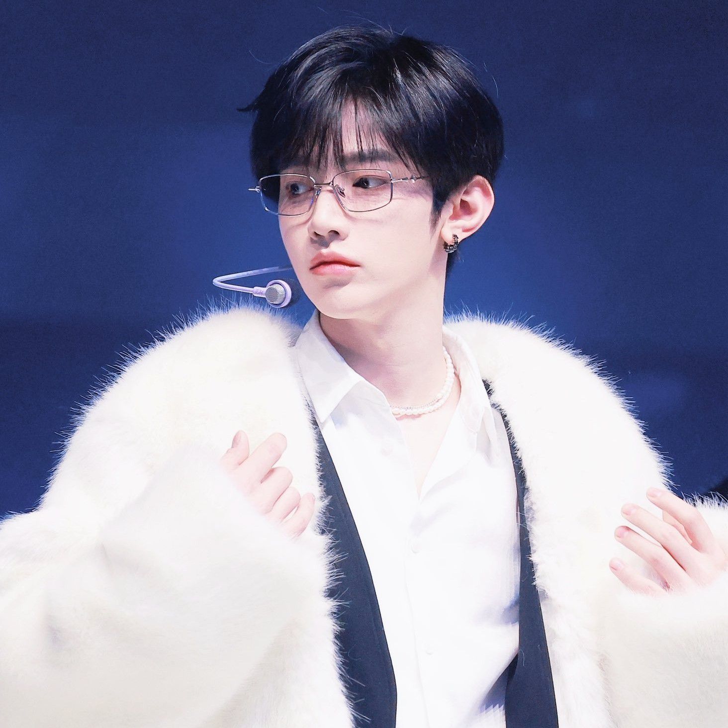 Behind-the-scenes cut of Zhang Hao (ZEROBASEONE)