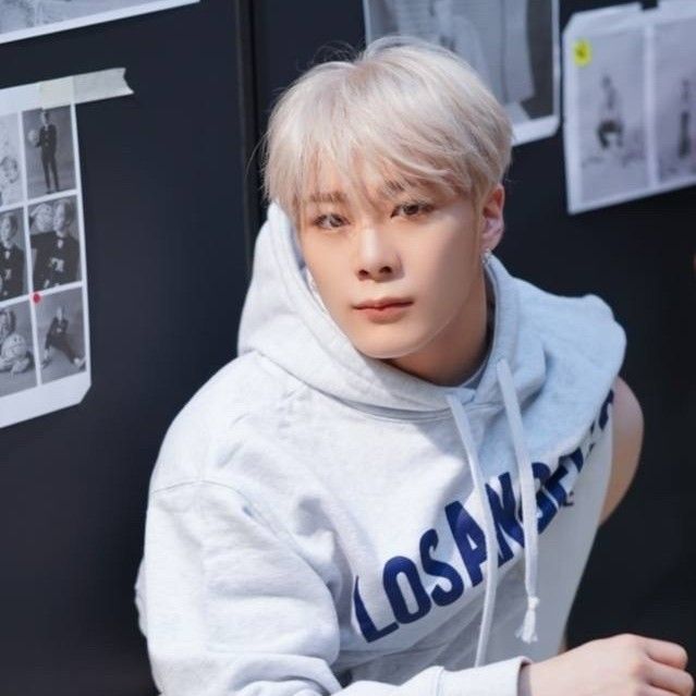 A moment captured by Moonbin (ASTRO)'s fan