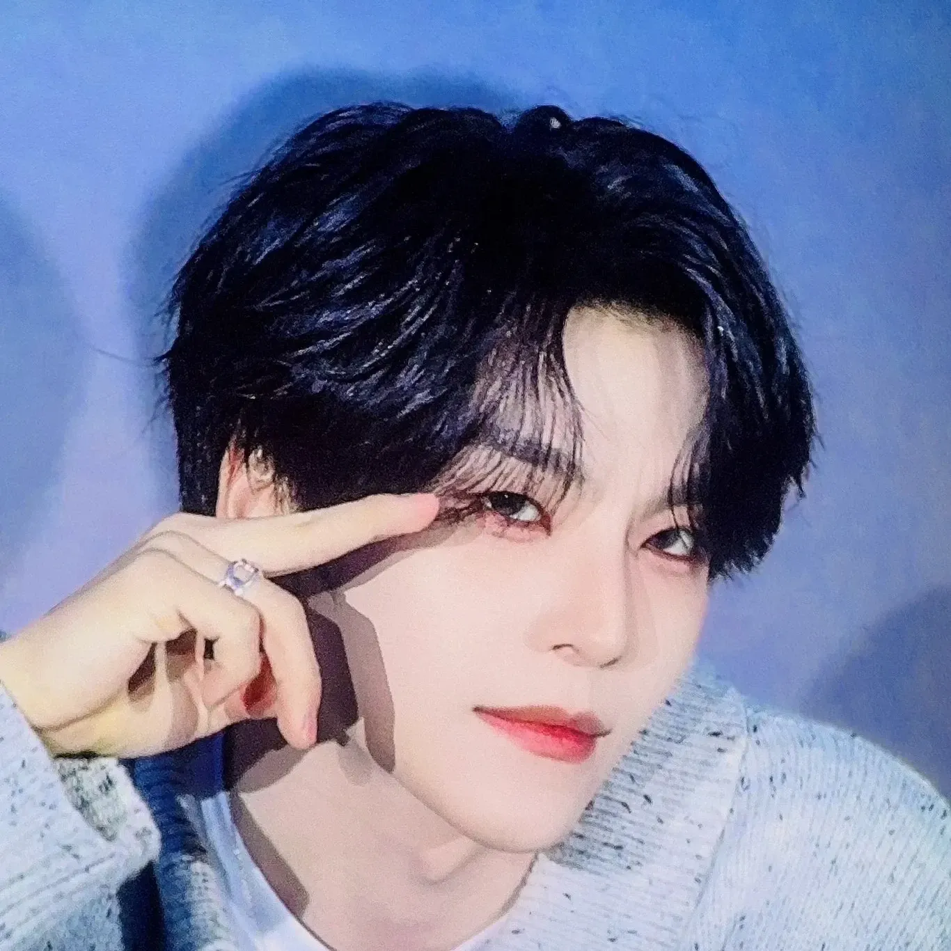 Behind-the-scenes cut of He Xinlong (ALPHA DRIVE ONE)