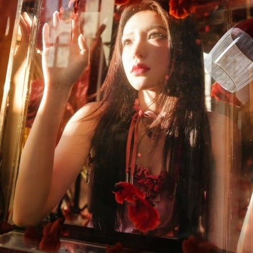 Latest photo of Cheng Xiao