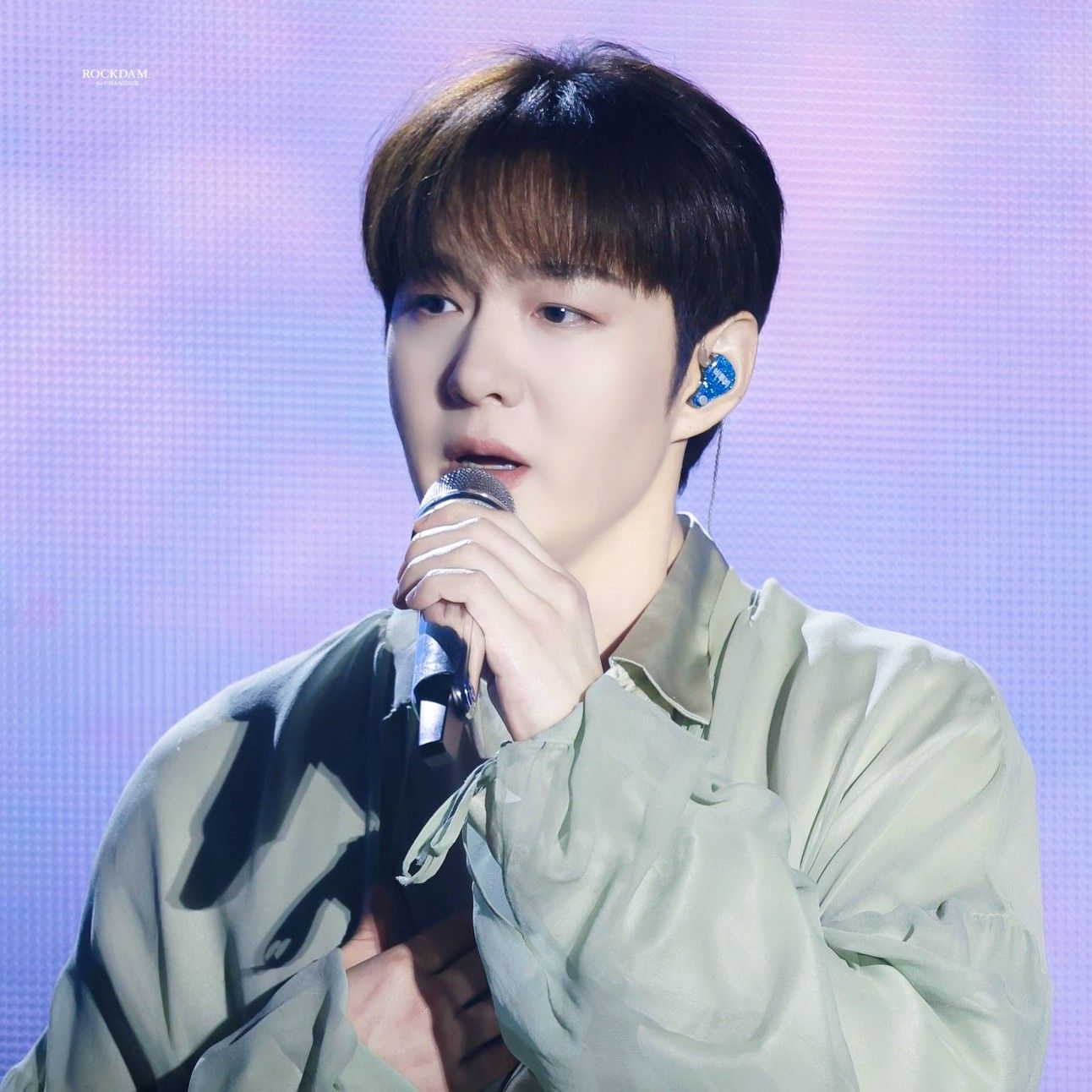 Recent activity shot of Lee Changsub (BTOB)