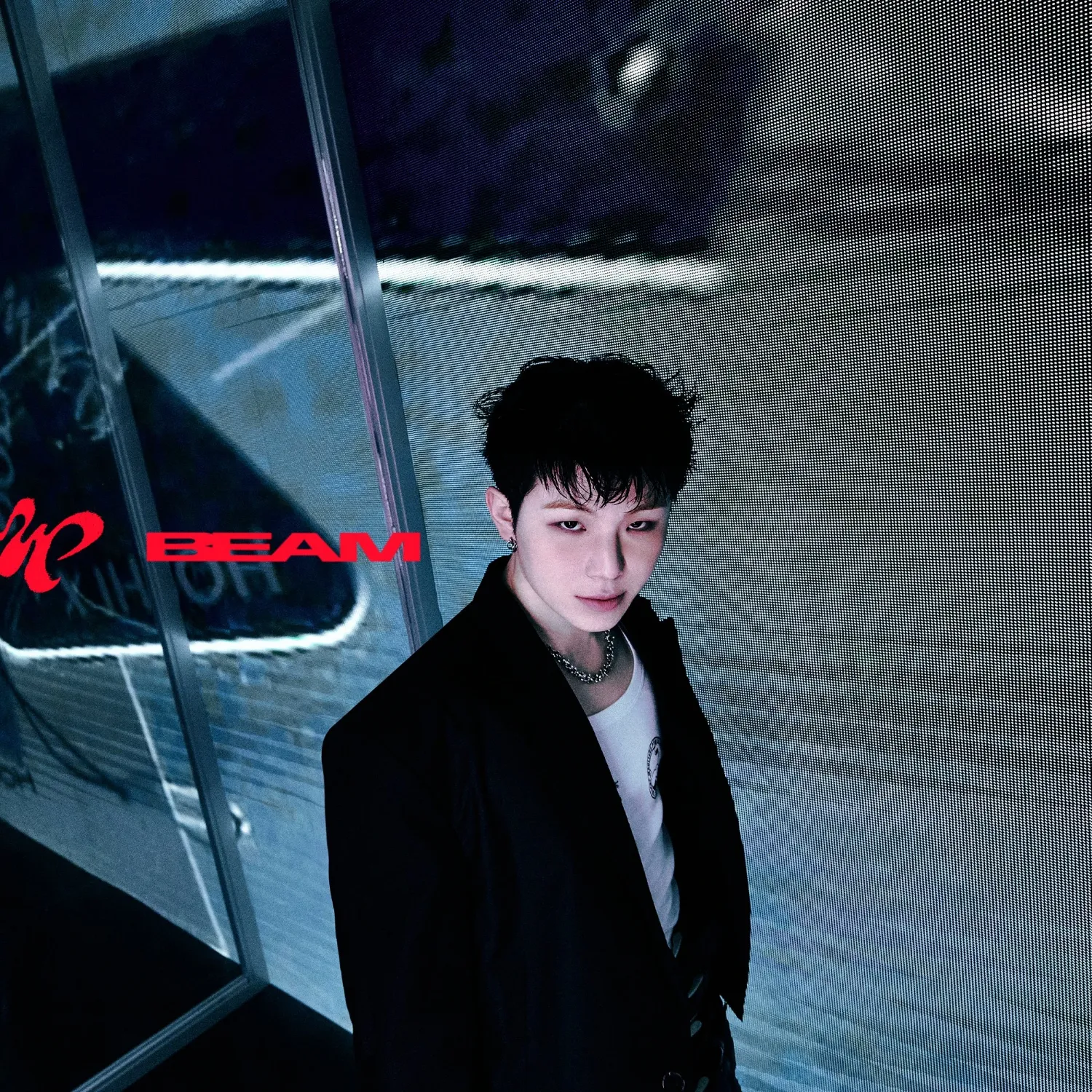 A moment captured by Woozi (SEVENTEEN)'s fan