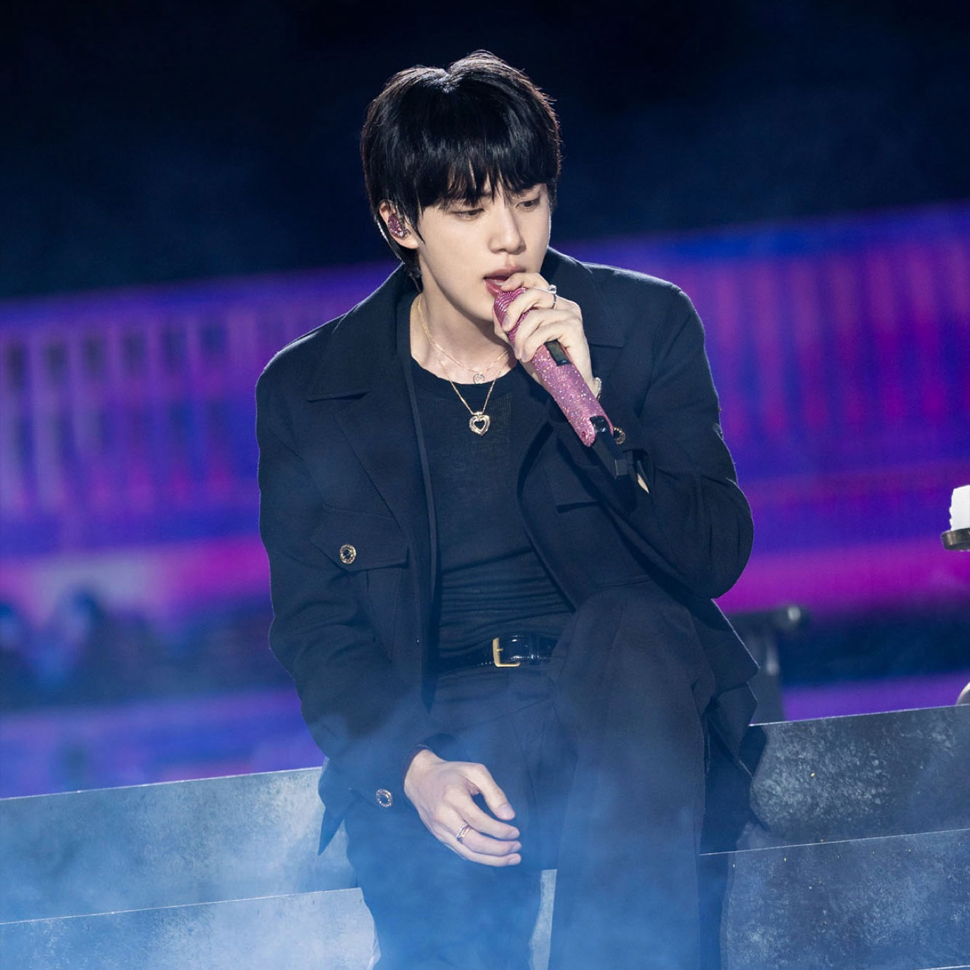 Momen yang diabadikan oleh penggemar Jin (BTS)