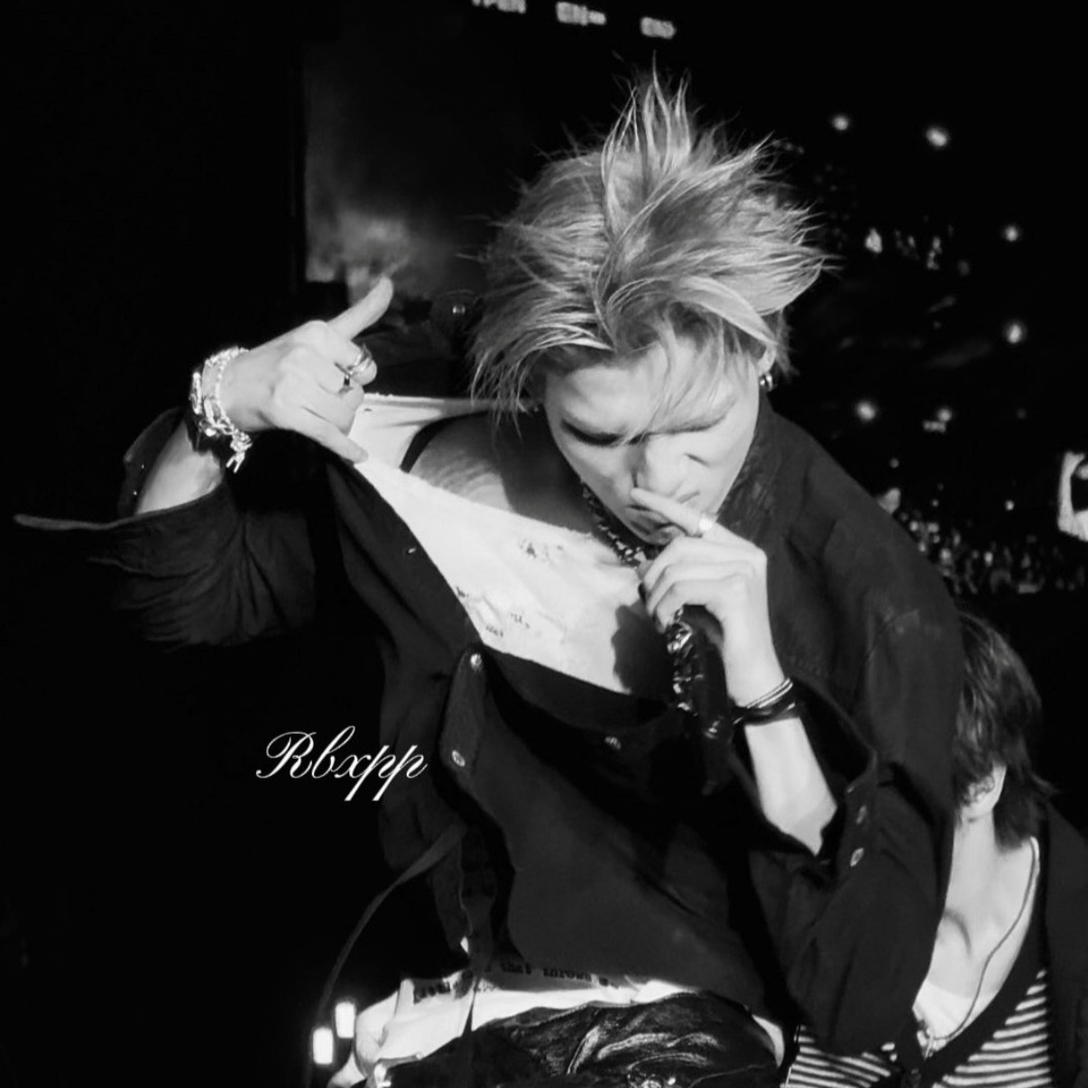 Behind-the-scenes cut of NI-KI (ENHYPEN)