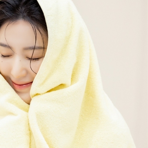 Recent activity shot of Shuhua (i-dle)