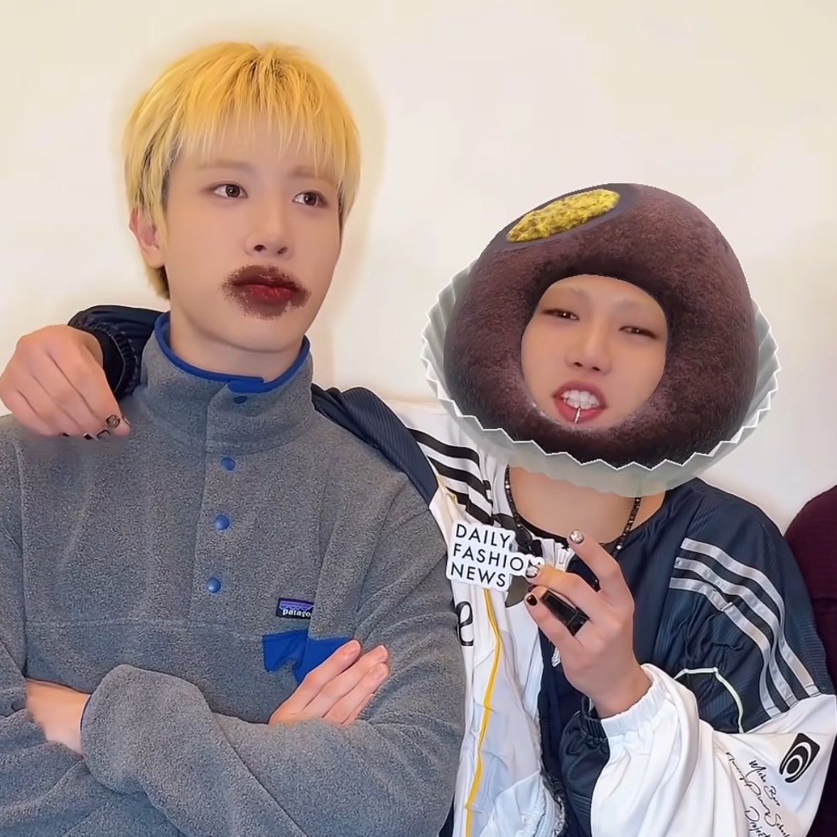 Foto aktivitas terbaru TREASURE