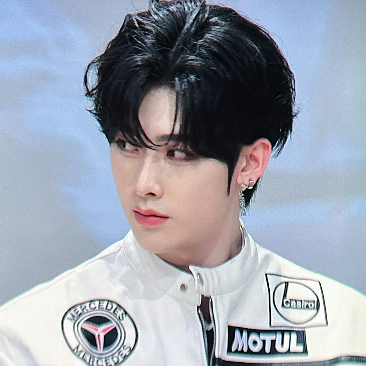 Foto aktivitas terbaru Ricky (ZEROBASEONE)