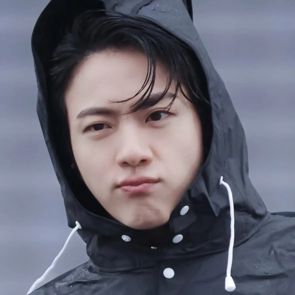 Behind-the-scenes cut of Jin (BTS)