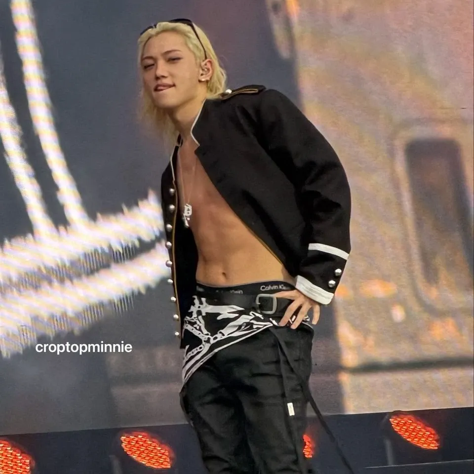 Latest photo of Felix (Stray Kids)