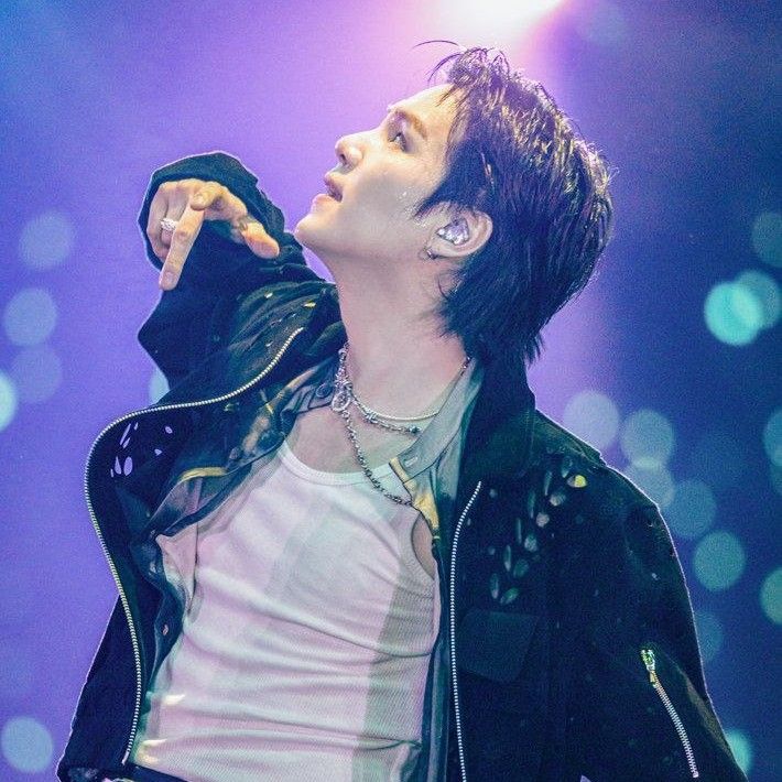 SUGA (防彈少年團)的最新照片