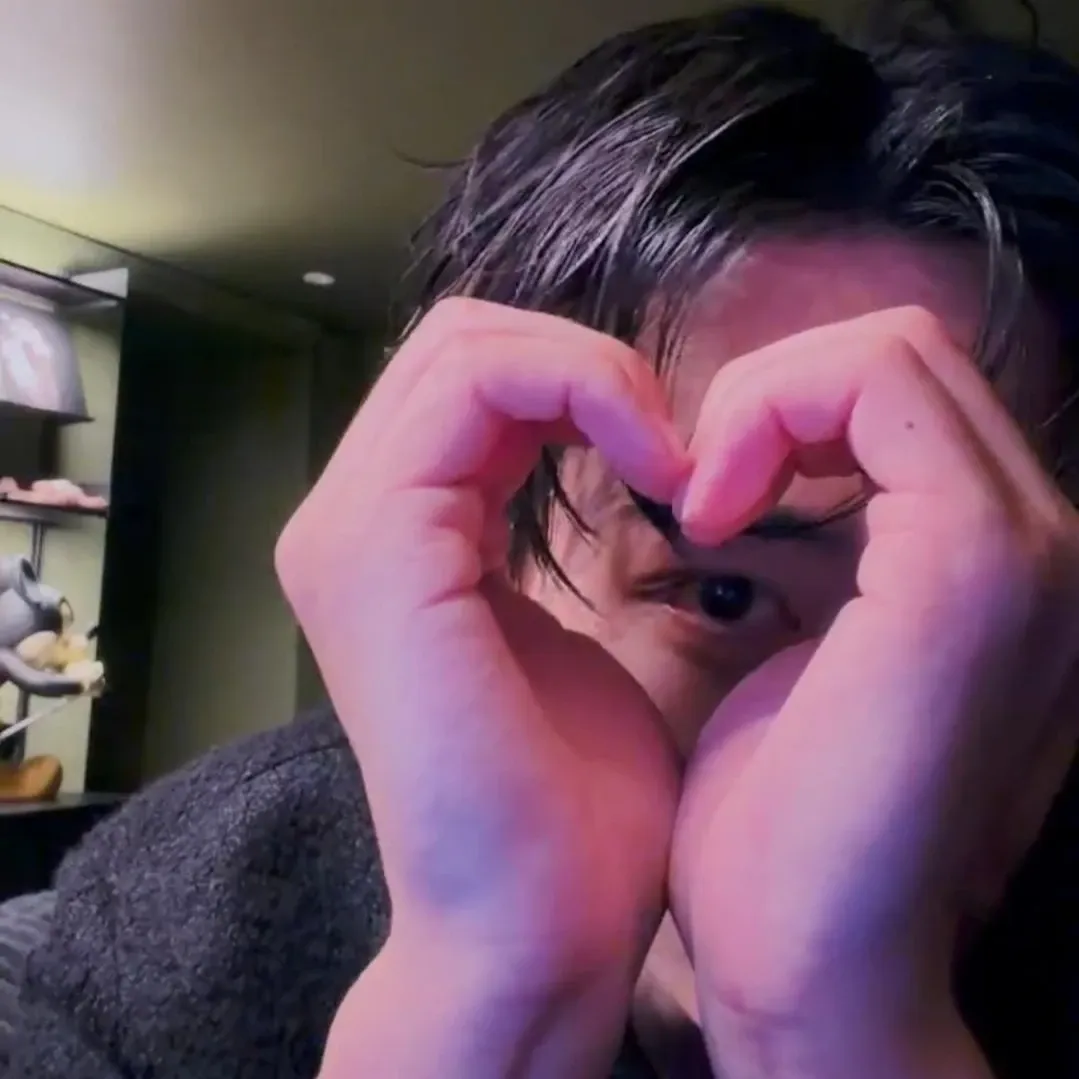 뷔 (방탄소년단) 팬이 찍은 순간