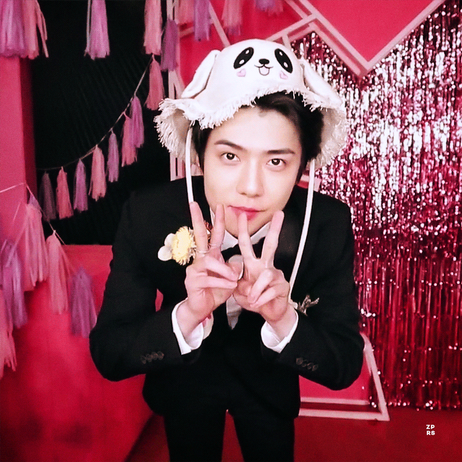 세훈 (EXO)의 비하인드 컷