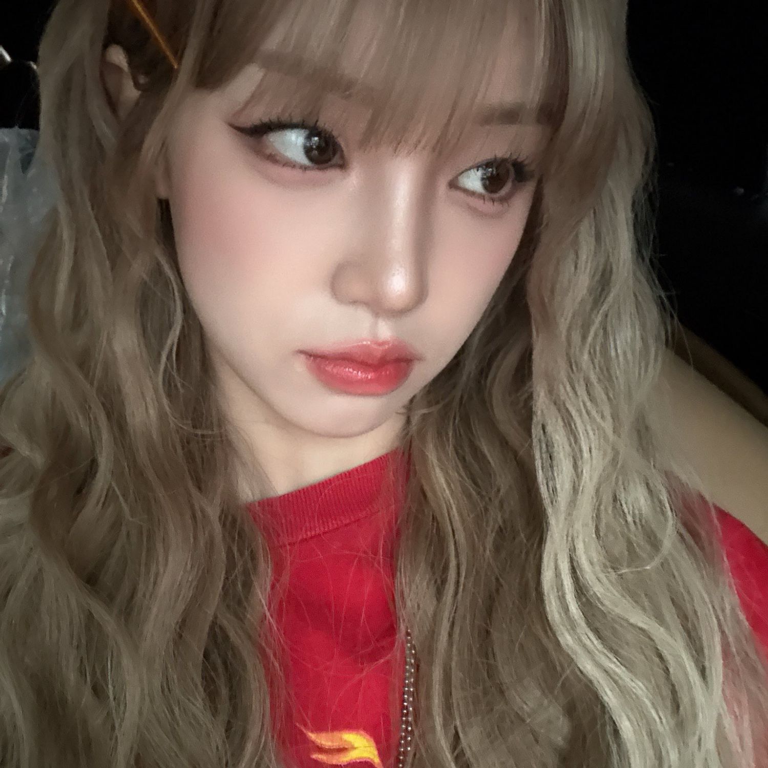 Foto aktivitas terbaru Yuqi (i-dle)