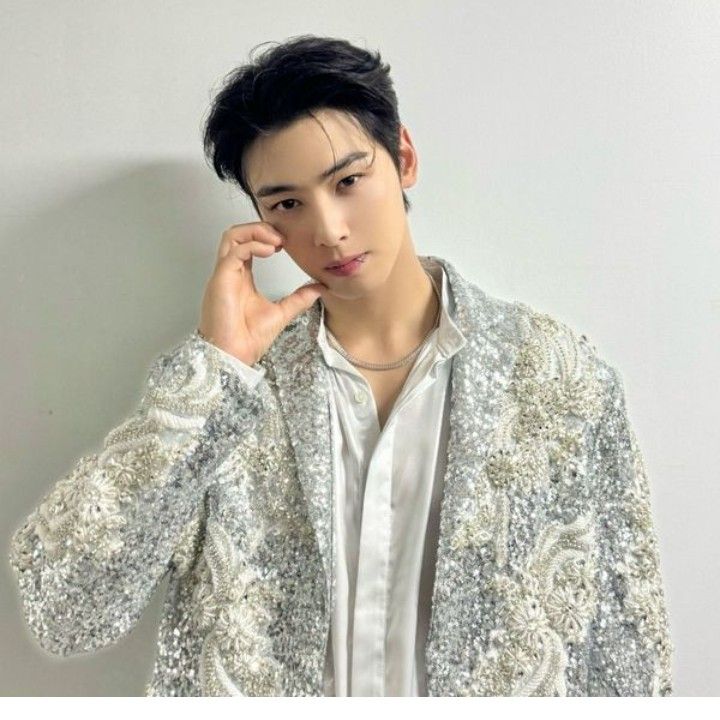 Foto aktivitas terbaru ASTRO