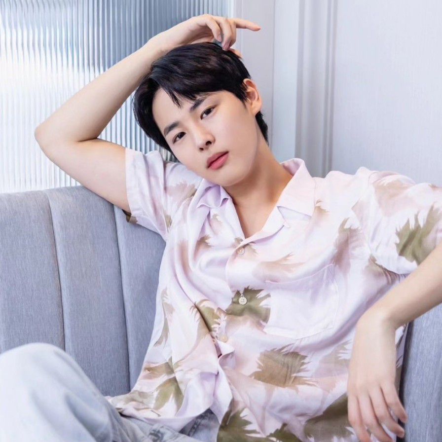 A moment captured by Choi Byungchan's fan