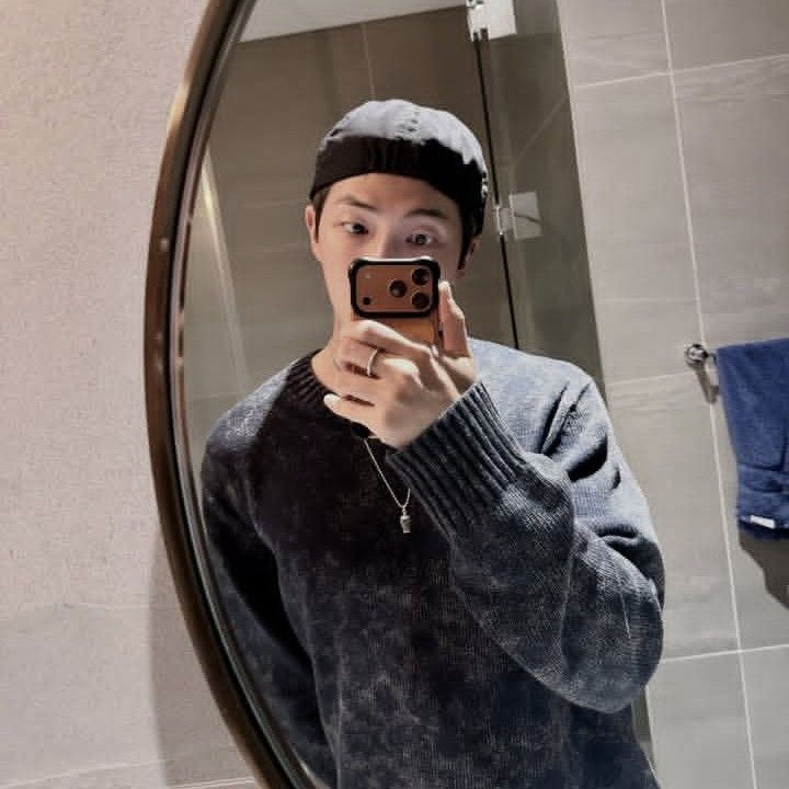 Latest photo of RM (BTS)