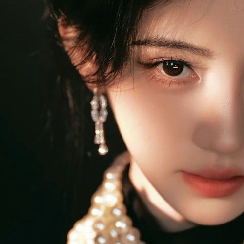 Latest photo of Ju Jingyi