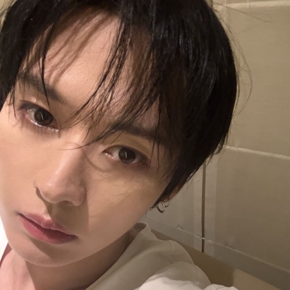 Recent activity shot of Lee Know (Stray Kids)