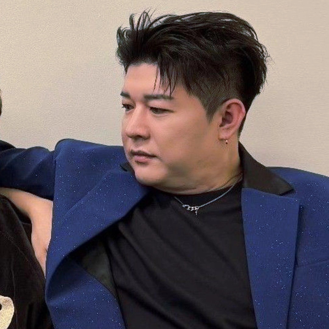 A moment captured by Shindong (Super Junior)'s fan