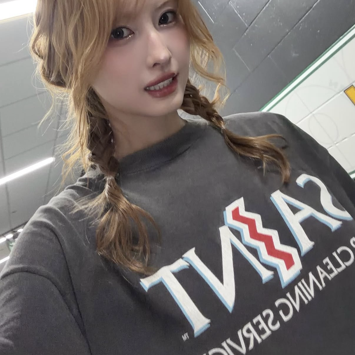 모모 (TWICE) 최근 활동샷