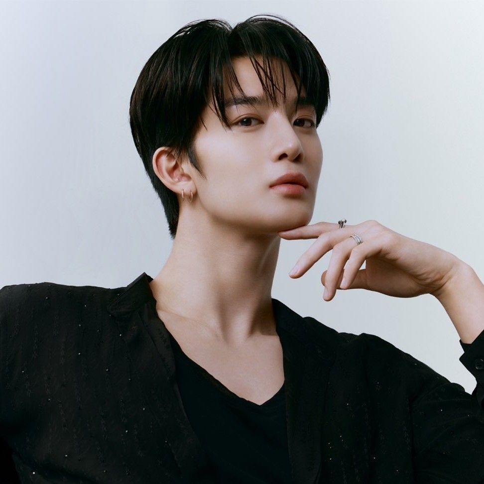 ペ・ジニョンの舞台裏ショット