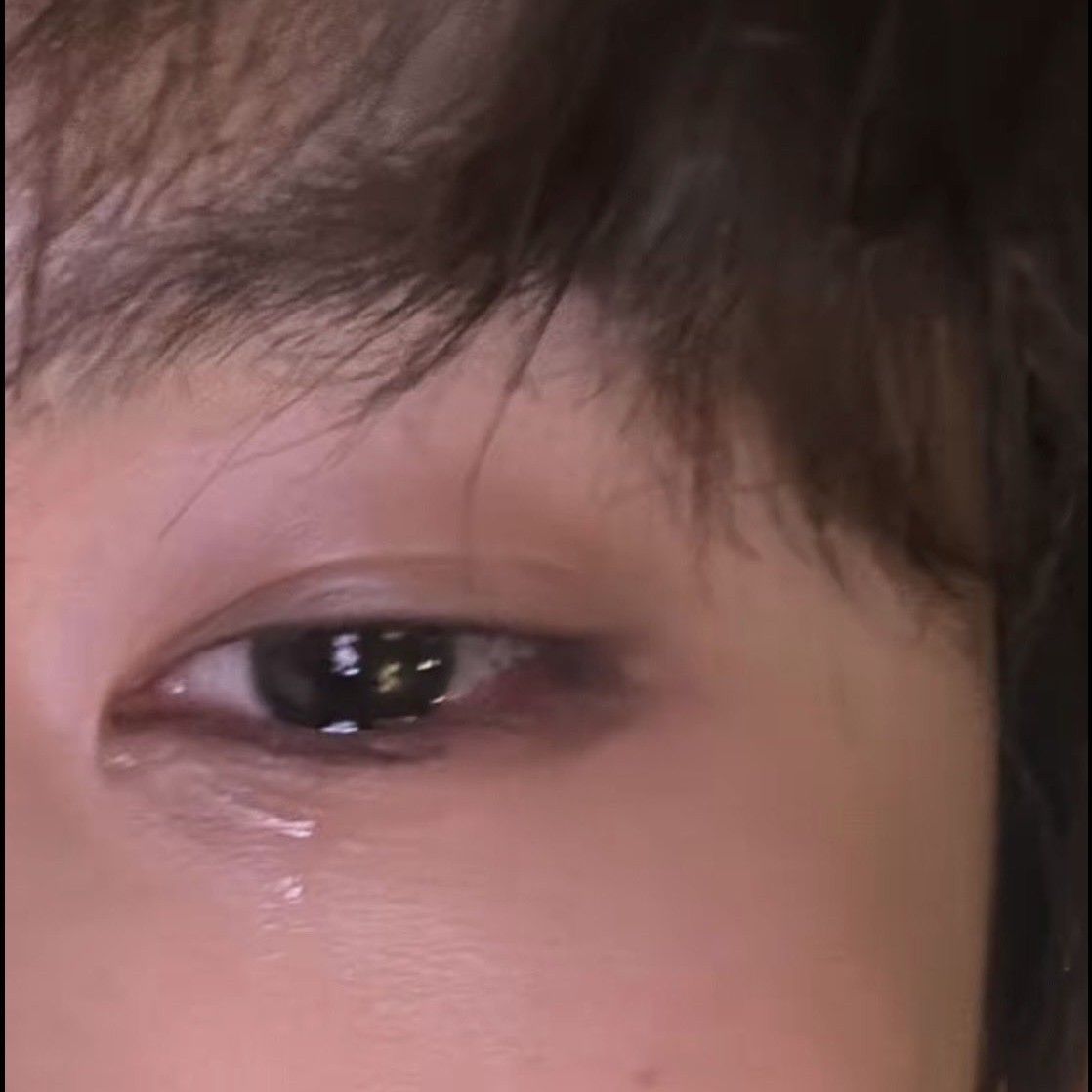 Behind-the-scenes cut of Wow (A.C.E)