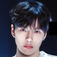 玟赫 (MONSTA X)的最新活动照片