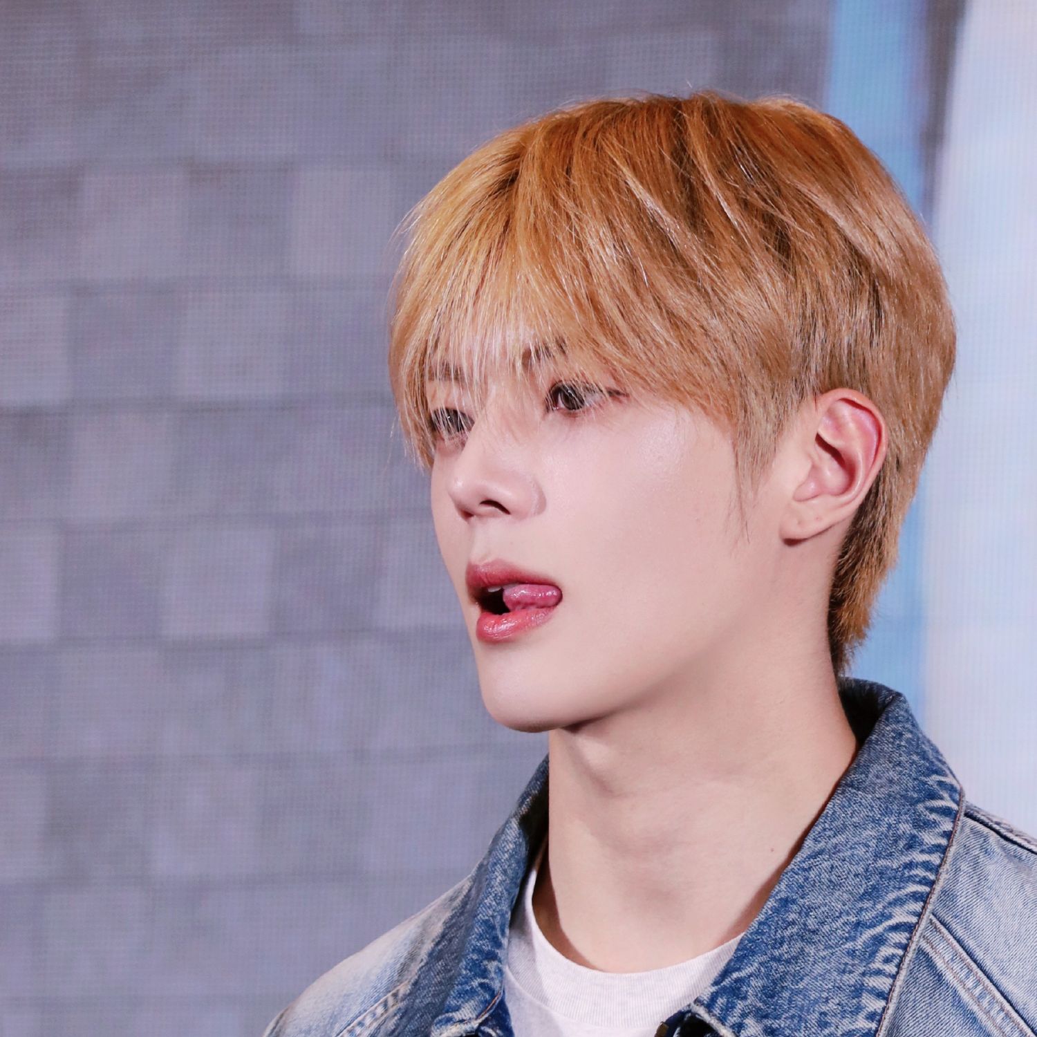 A moment captured by Leejeong (WHIB)'s fan