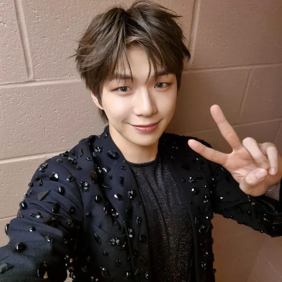A moment captured by Kang Daniel's fan