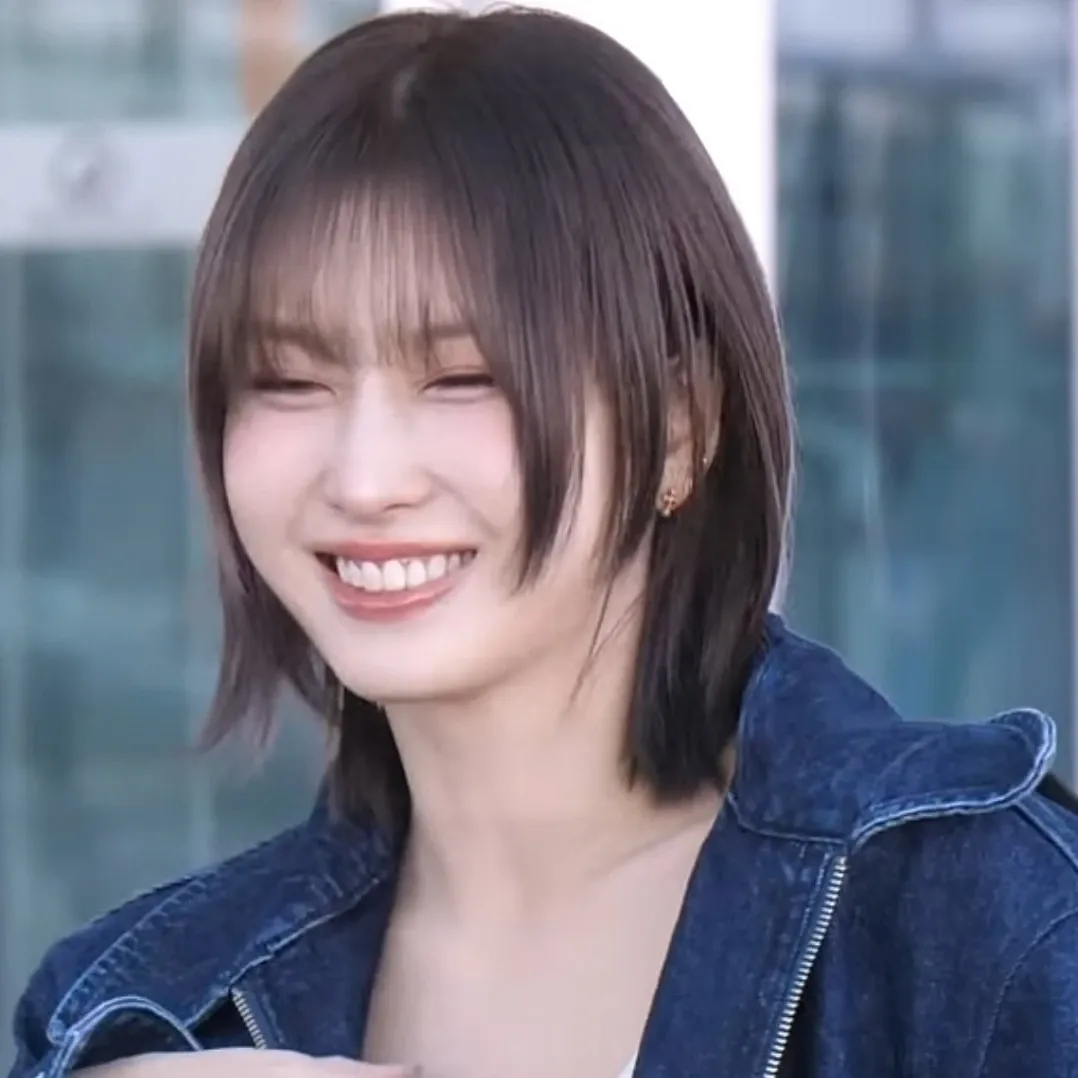 Momo (TWICE)的最新照片