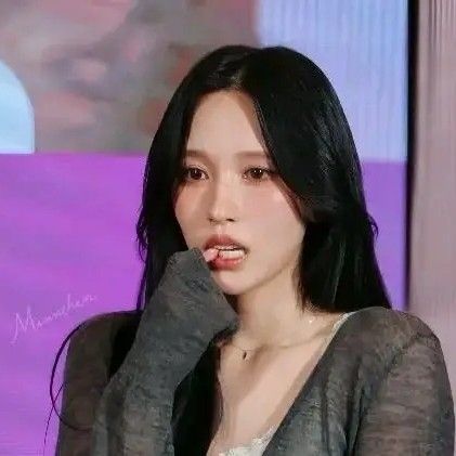 TWICE의 최신 사진