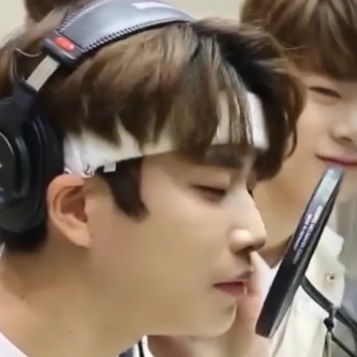 Behind-the-scenes cut of MJ (ASTRO)