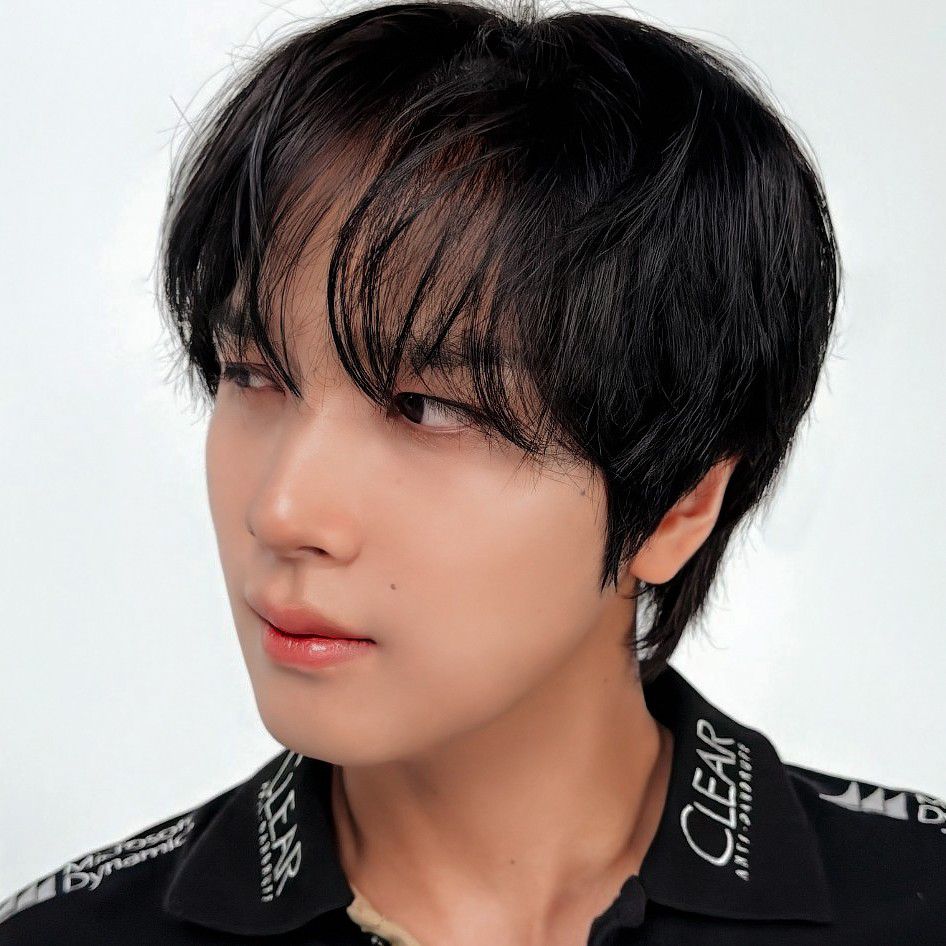 Behind-the-scenes cut of Haechan (NCT 127, NCT DREAM)