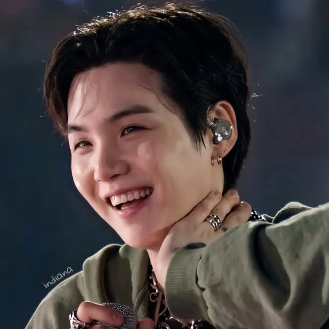 A moment captured by SUGA (BTS)'s fan