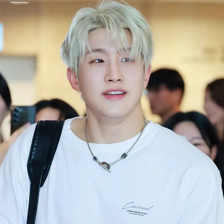 Behind-the-scenes cut of Jinjin (ASTRO)
