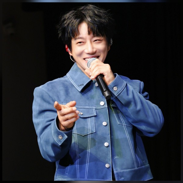 Popular profile image of Hwang Chiyeol selected by votes