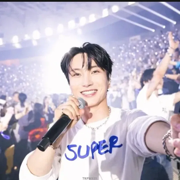 Foto aktivitas terbaru Super Junior