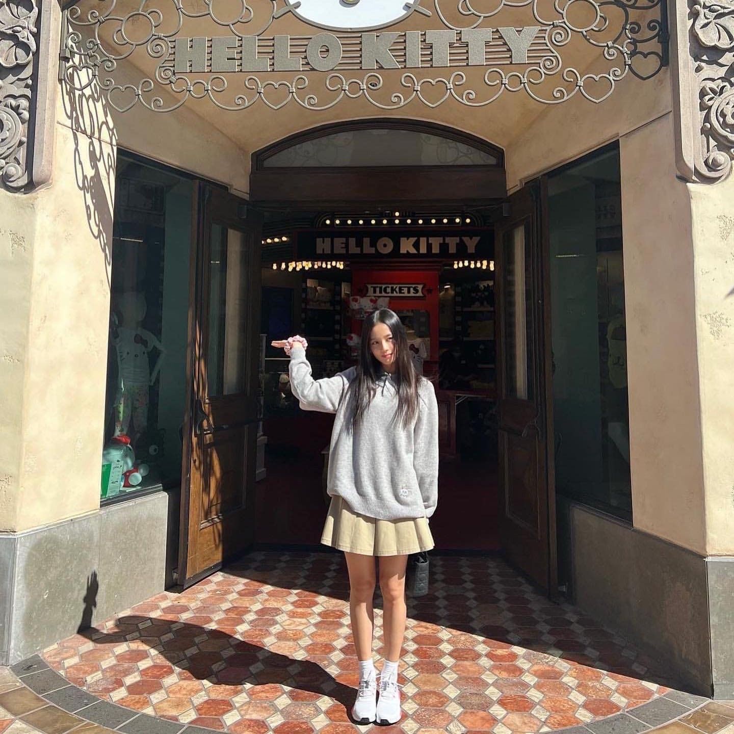 Recent activity shot of Jisoo (BLACKPINK)