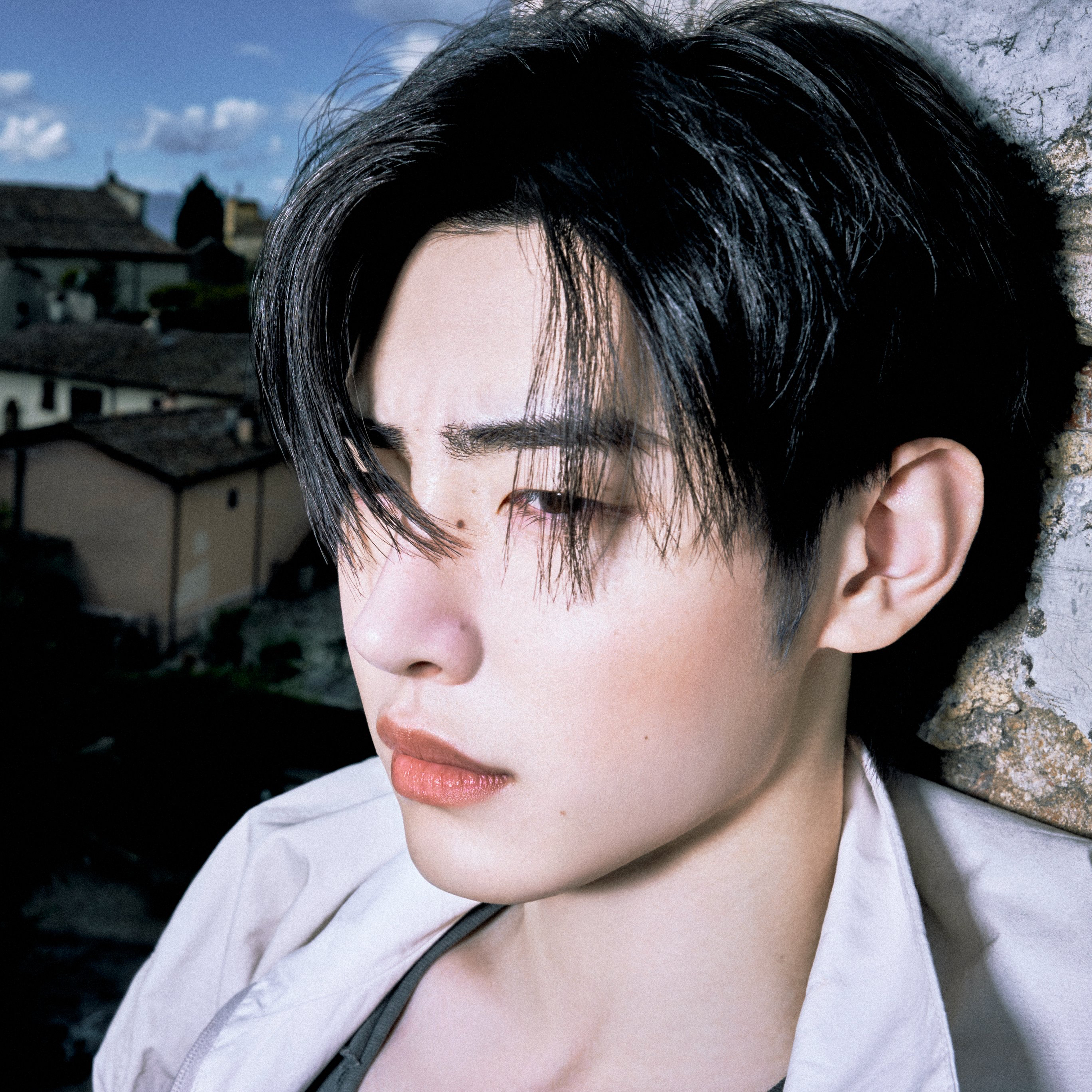 Behind-the-scenes cut of Sunghoon (ENHYPEN)