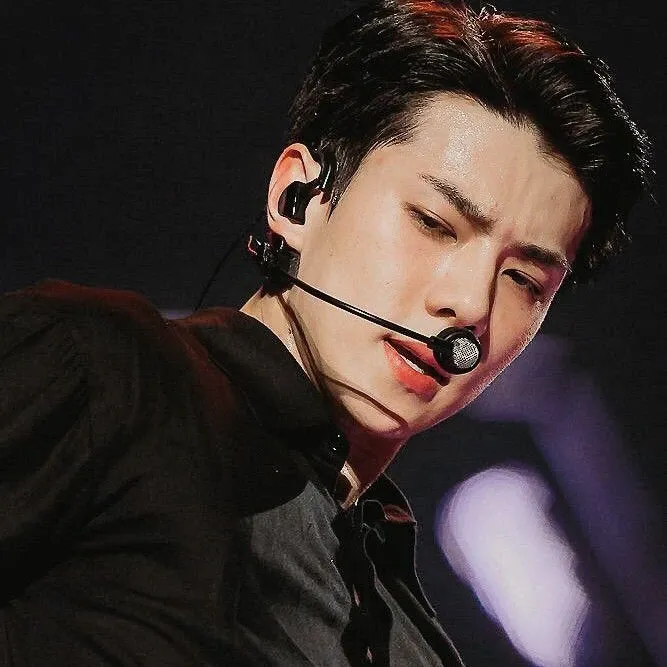 EXO 최근 활동샷