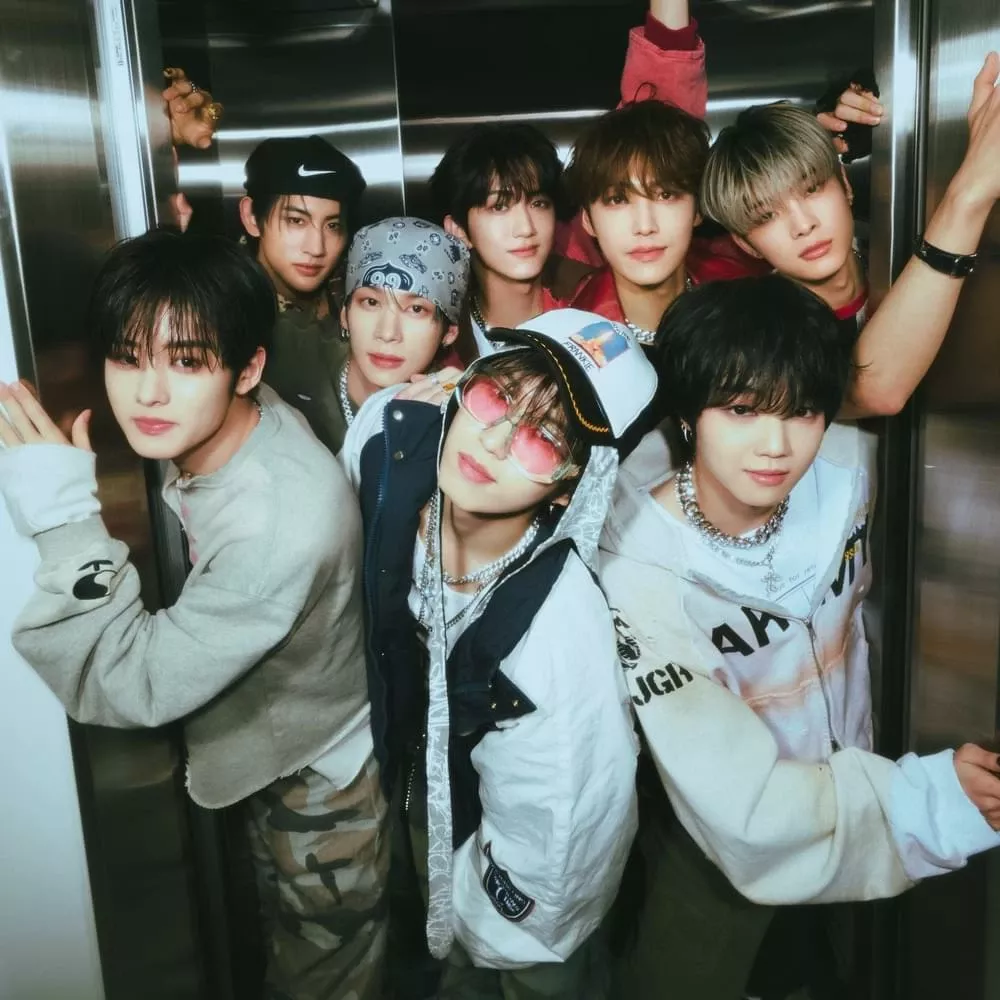 A moment captured by YOUNITE's fan